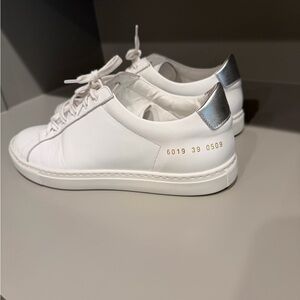 Womens Common Project White Sneaker with Sliver Tab (39)